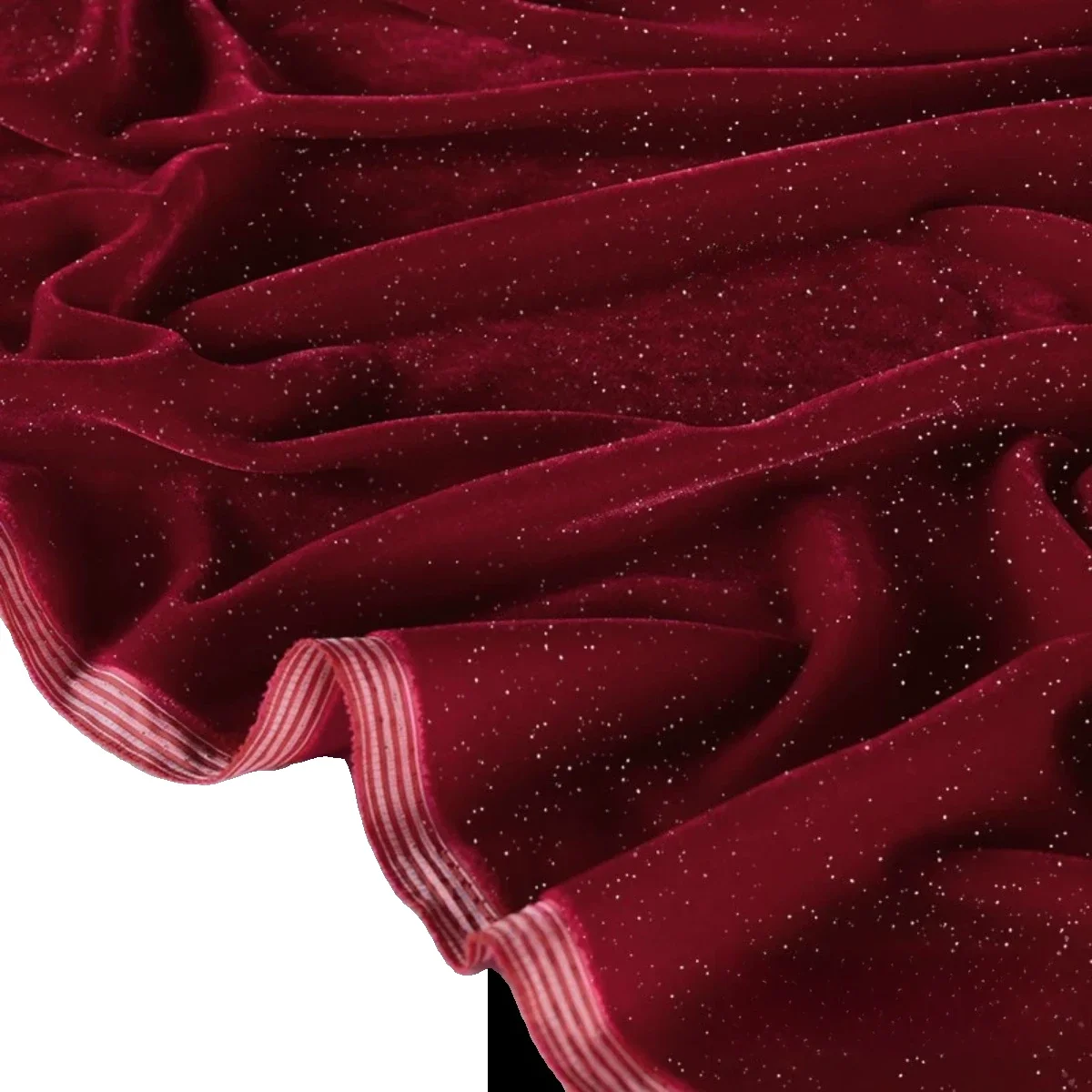 Deep Red Diamond Sparkling Vel - Velvet Fabric Embroidery 评论和价格