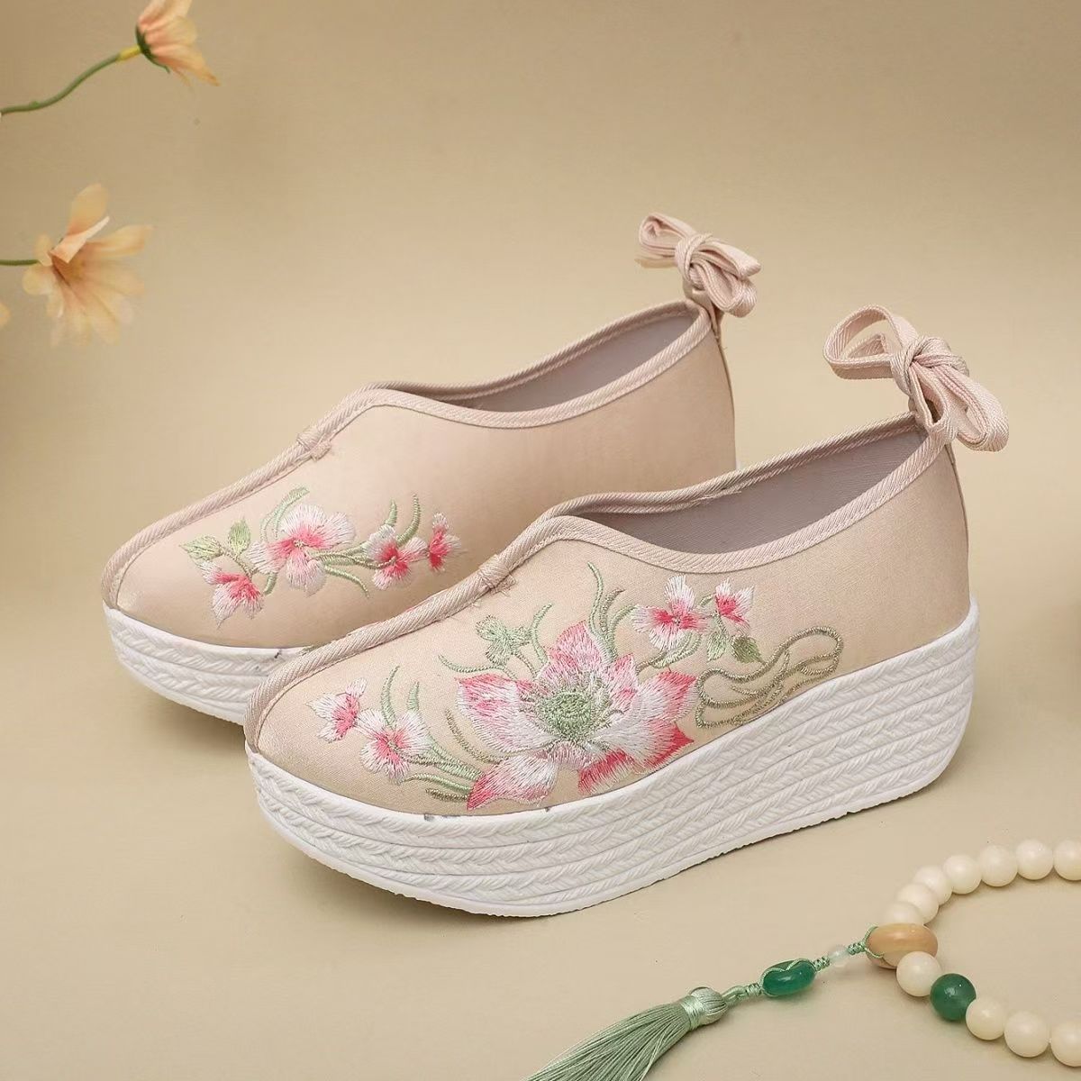 Woman Ethnic Style Wedges Embr - Embroidery Lace 评论和价格